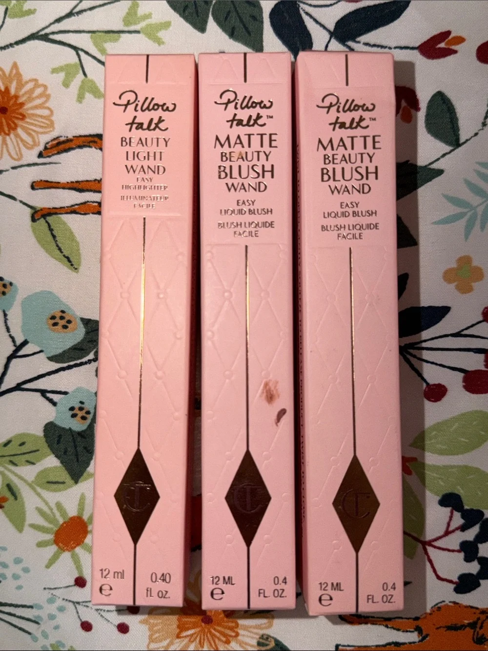 Charlotte Tilbury Pillow Talk Matte & Beauty Light Blush Wands in Pink